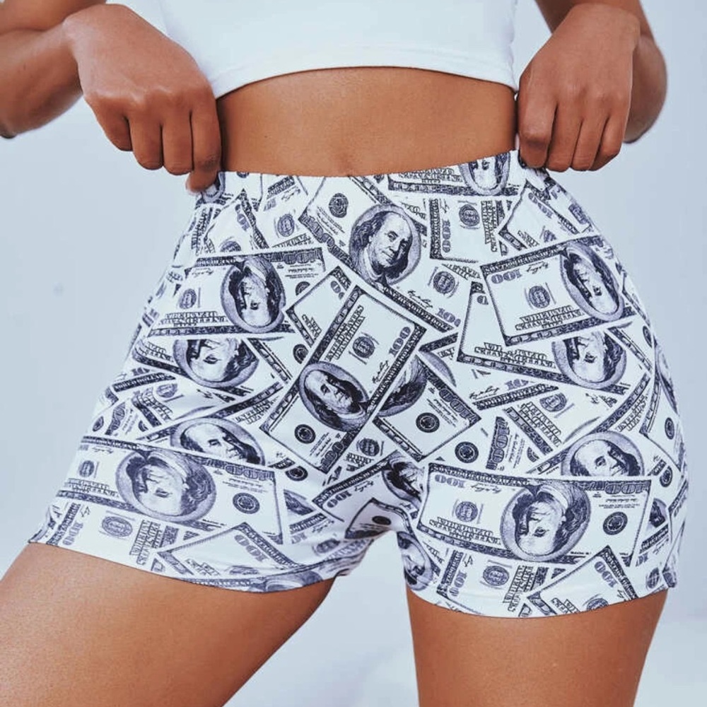 Fashion Nova shorts - Picture 5 of 5